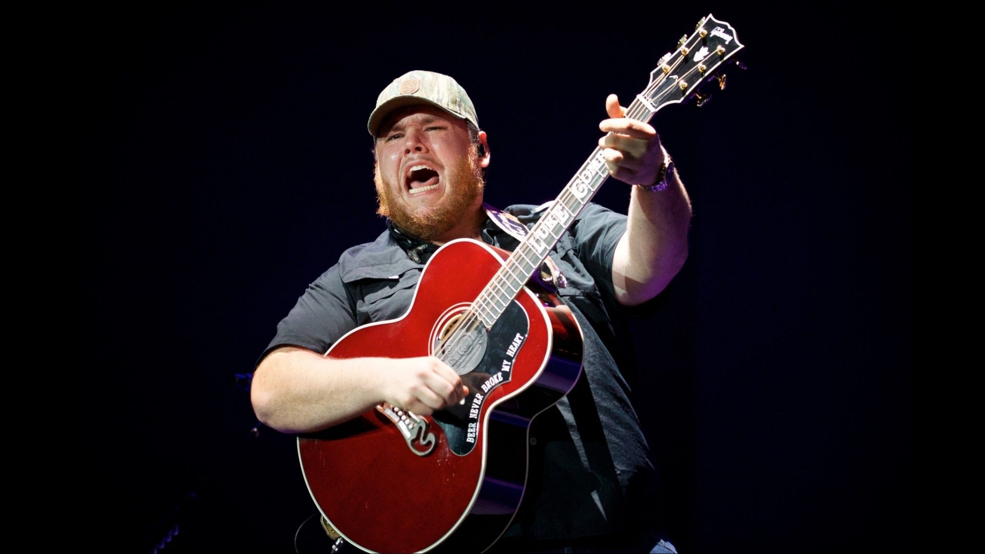 Luke Combs extends headlining "What You See Is What You Get" Tour