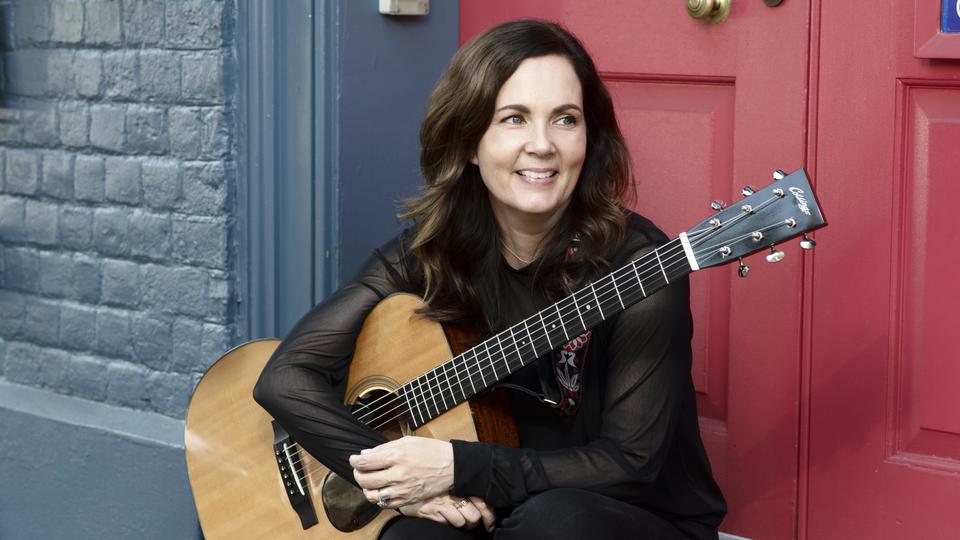Lori McKenna is 'The Balladeer' Stars and Guitars