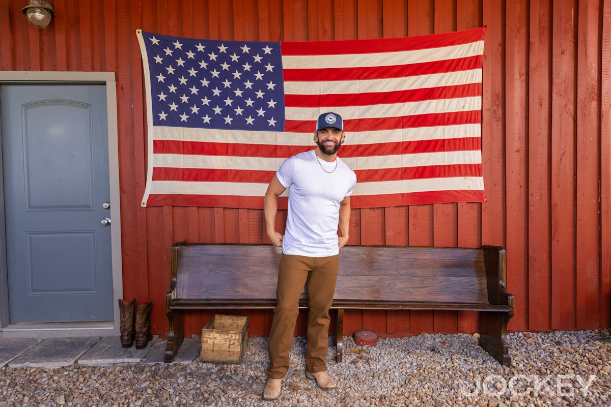 Dylan Scott Joins Jockey As New Brand Ambassador Stars and Guitars